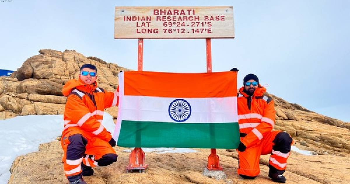 Indian Naval Hydrographic Department celebrate Republic Day in Antarctica
